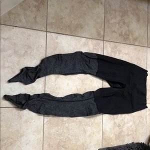 Lululemon ballerina style pant, size 6